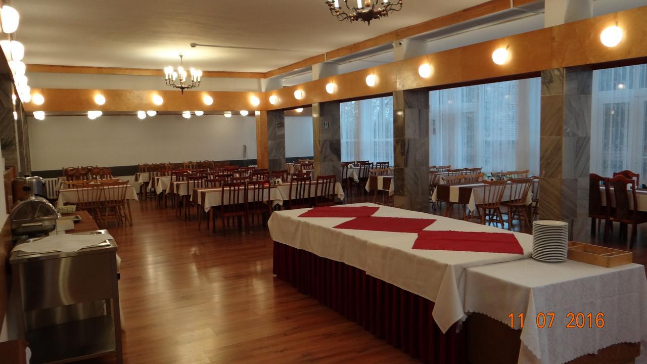 Gwarek Hotel Kudowa-Zdrój Buitenkant foto