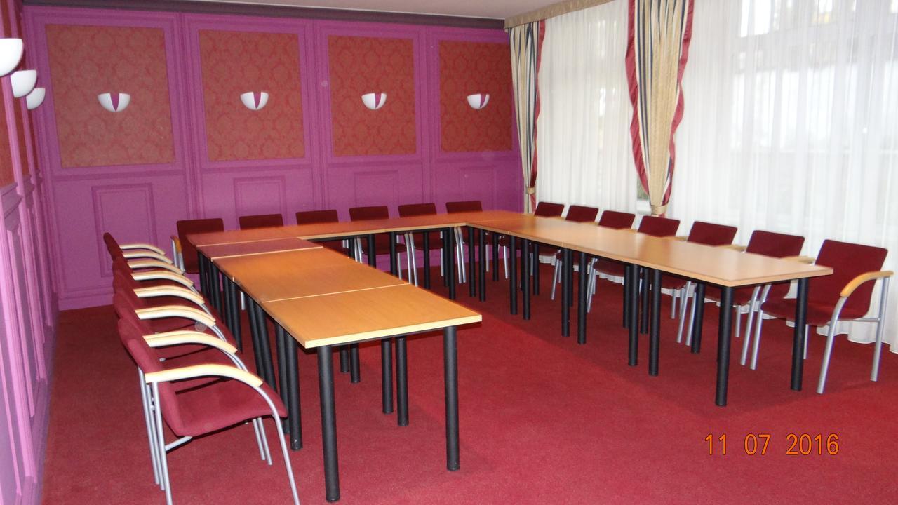 Gwarek Hotel Kudowa-Zdrój Buitenkant foto