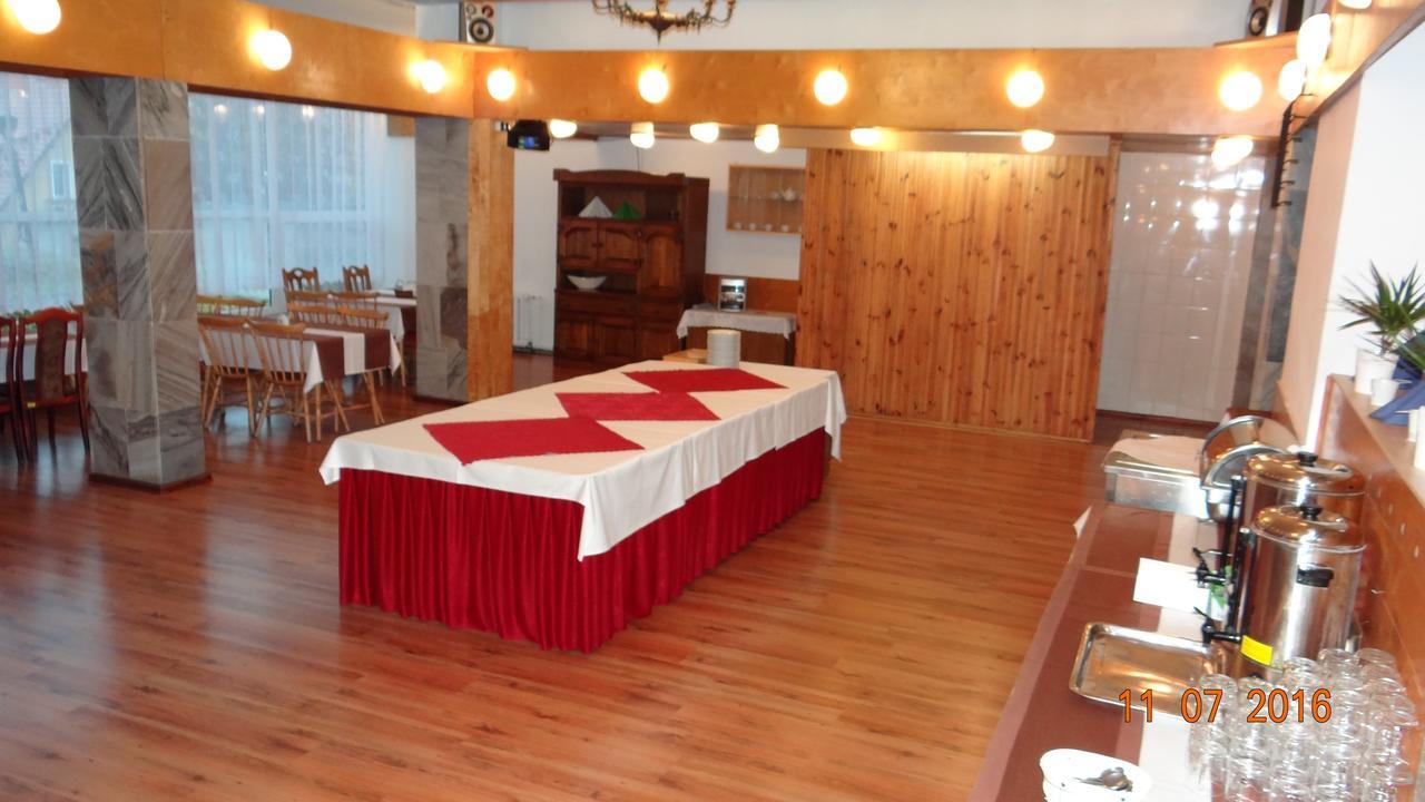 Gwarek Hotel Kudowa-Zdrój Buitenkant foto